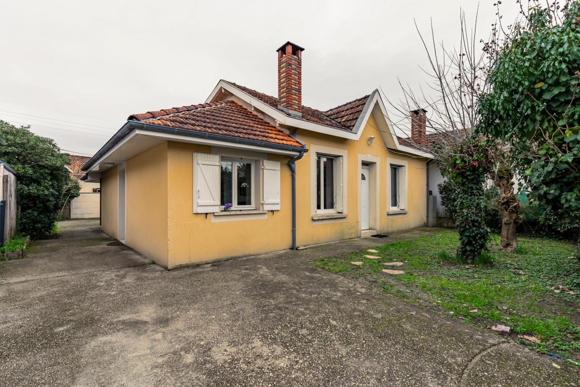 Holiday home Maison Arcachonnaise Sur